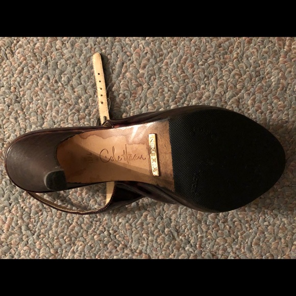 Shoes - Picture 2 of 4